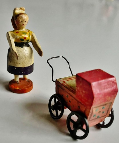 Alte holzfigur frau - alte, tracht