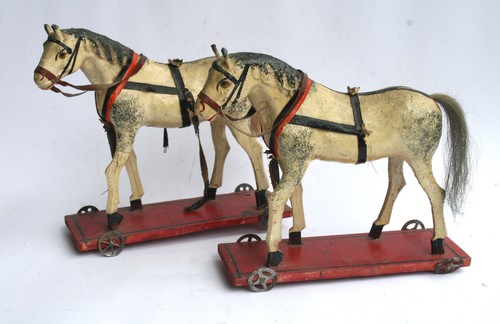 Zwei alte papiermache - alte,