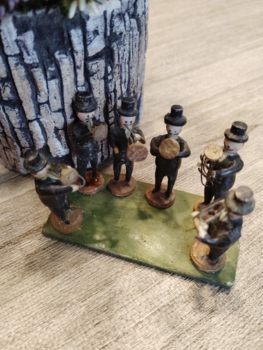 Alte miniatur kapelle - x,